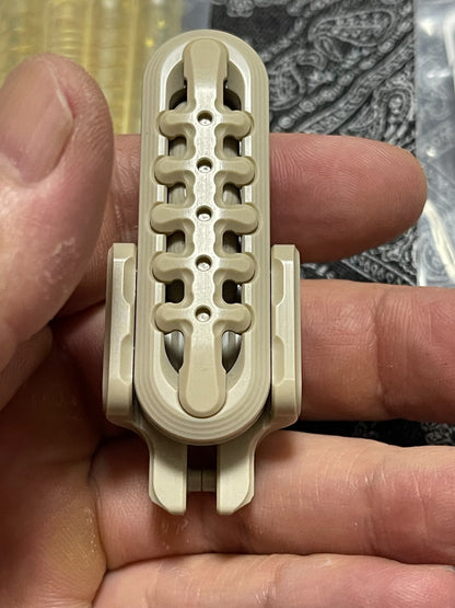 EXOSKELETON PEEK