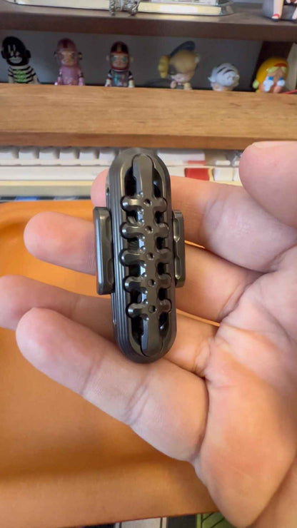 EXOSKELETON Zirconium