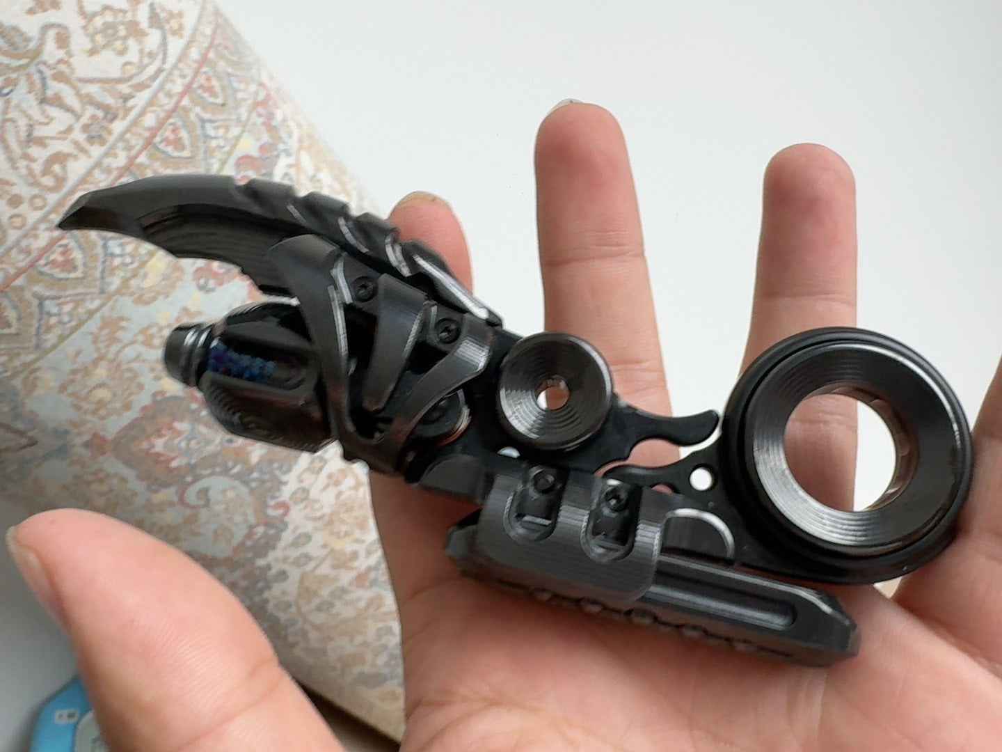 EXOSKELETON Zirconium Mokuti
