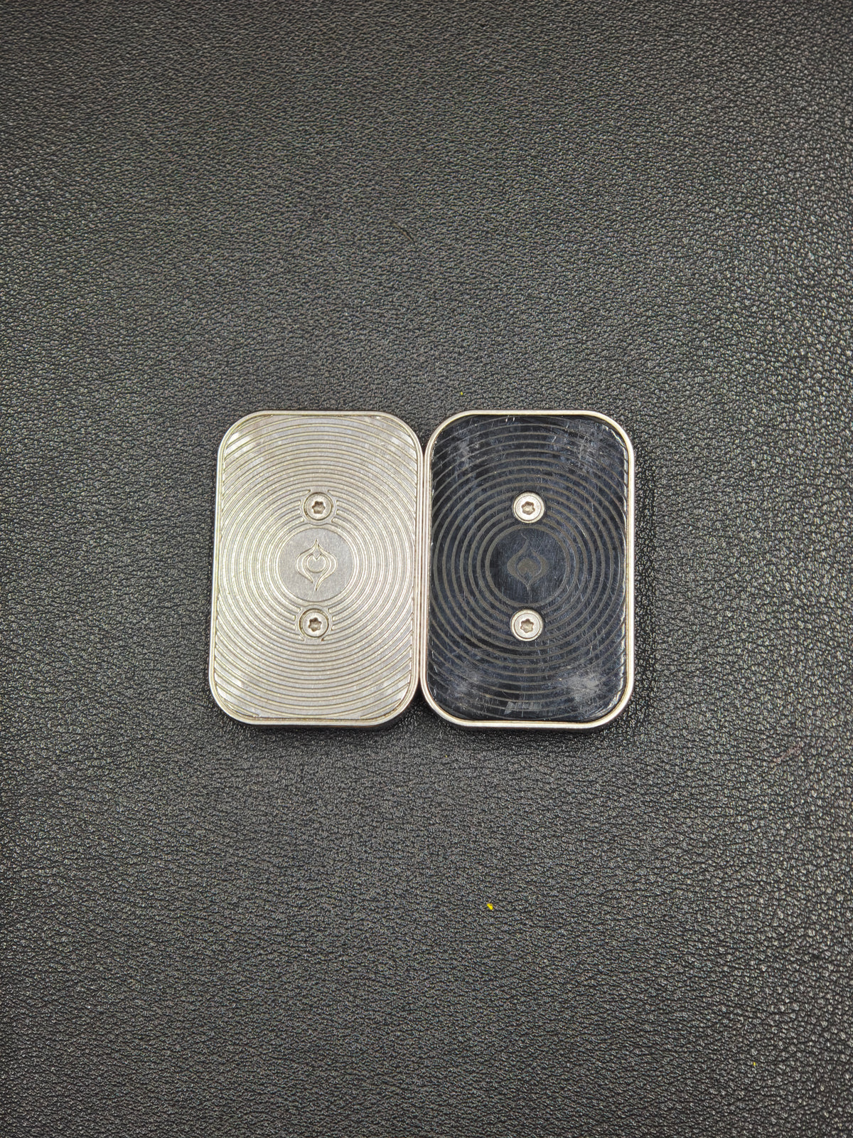 Slim Titanium