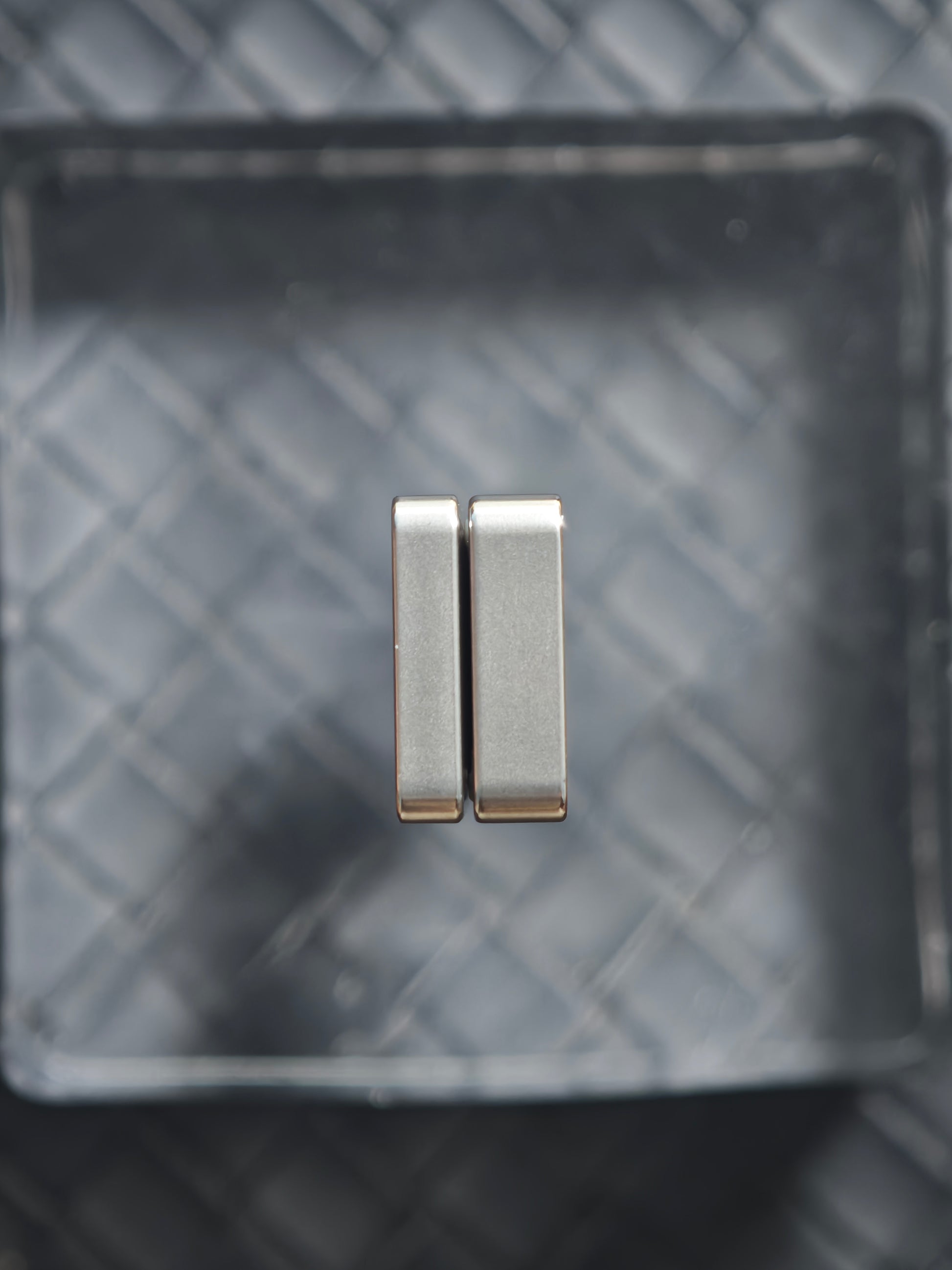 Frog Stainless Steel PEEK