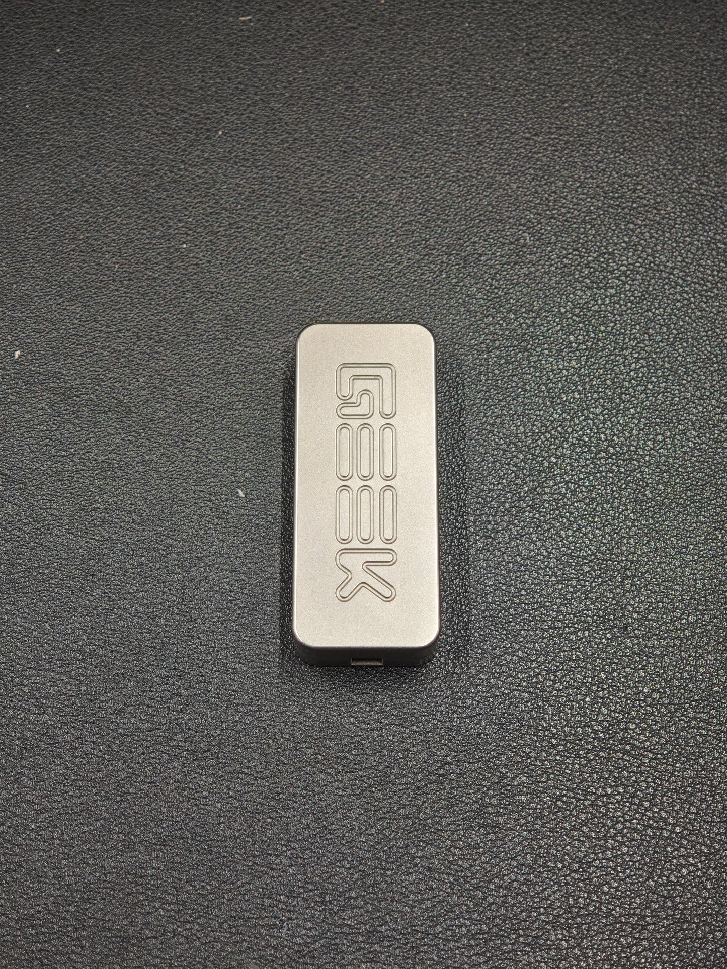 Mini Brick Titanium