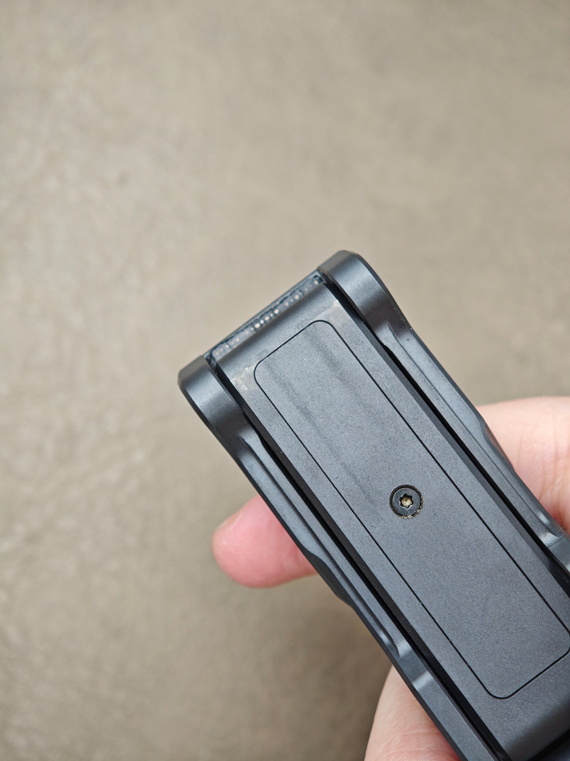 Razor Zirconium