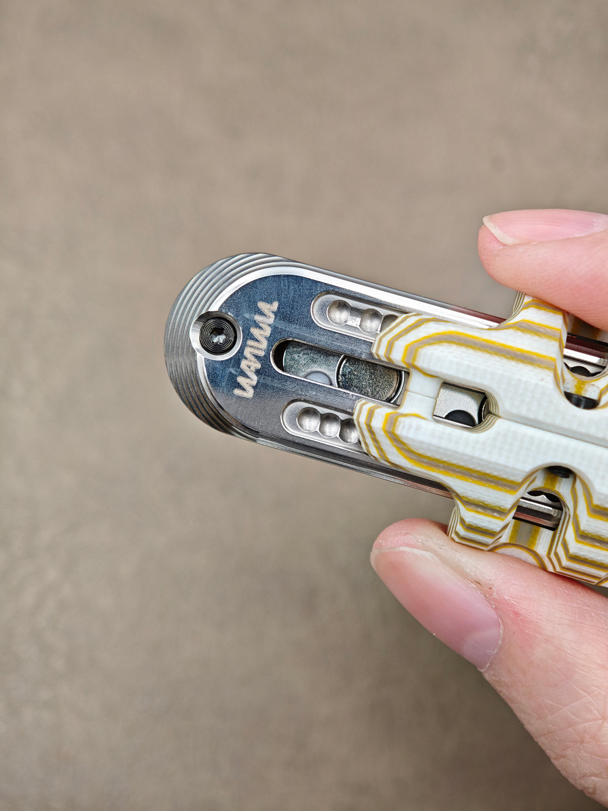 EXOSKELETON G10 Yellow Grey White Bone Core Stainless Steel