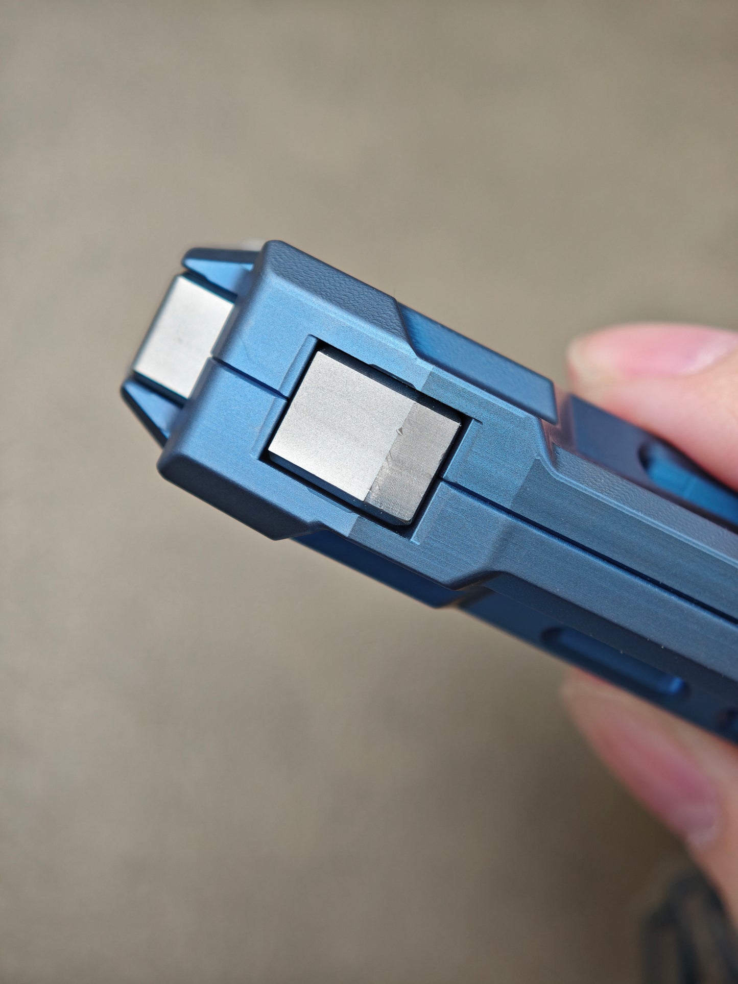 Qi Hang Titanium