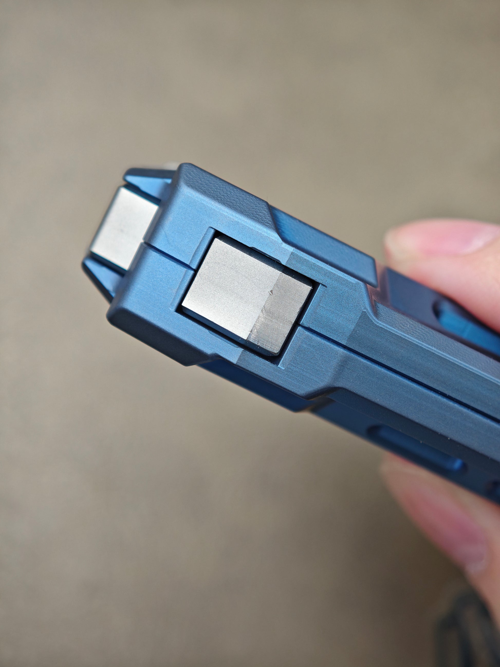 Qi Hang Titanium