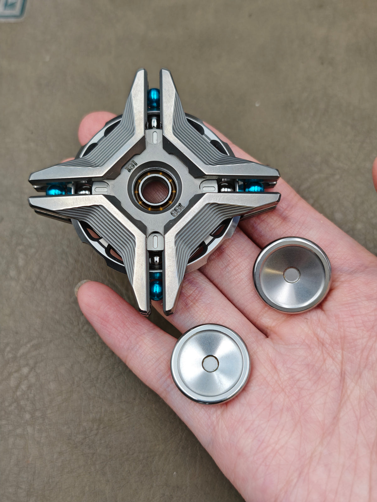 Manzala Titanium