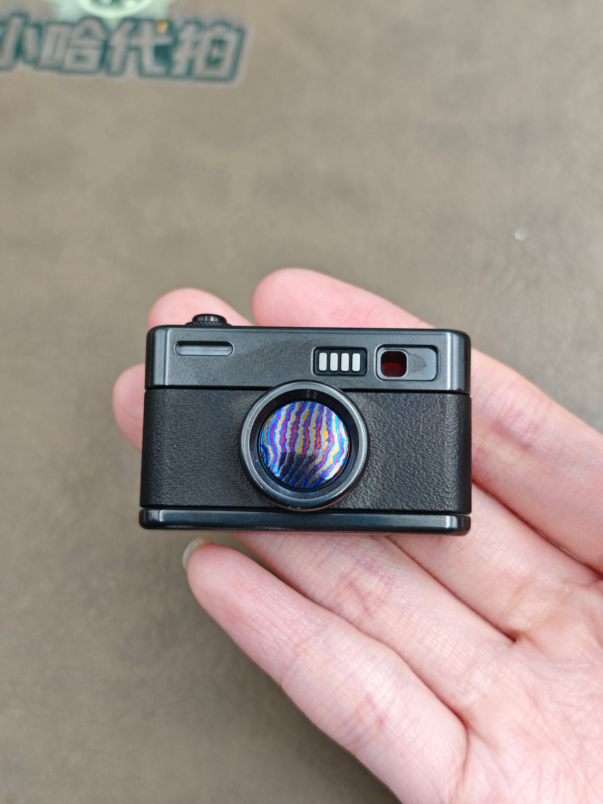 Camera M Zirconium
