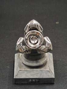 Toothless Mini Pearl White Damasteel