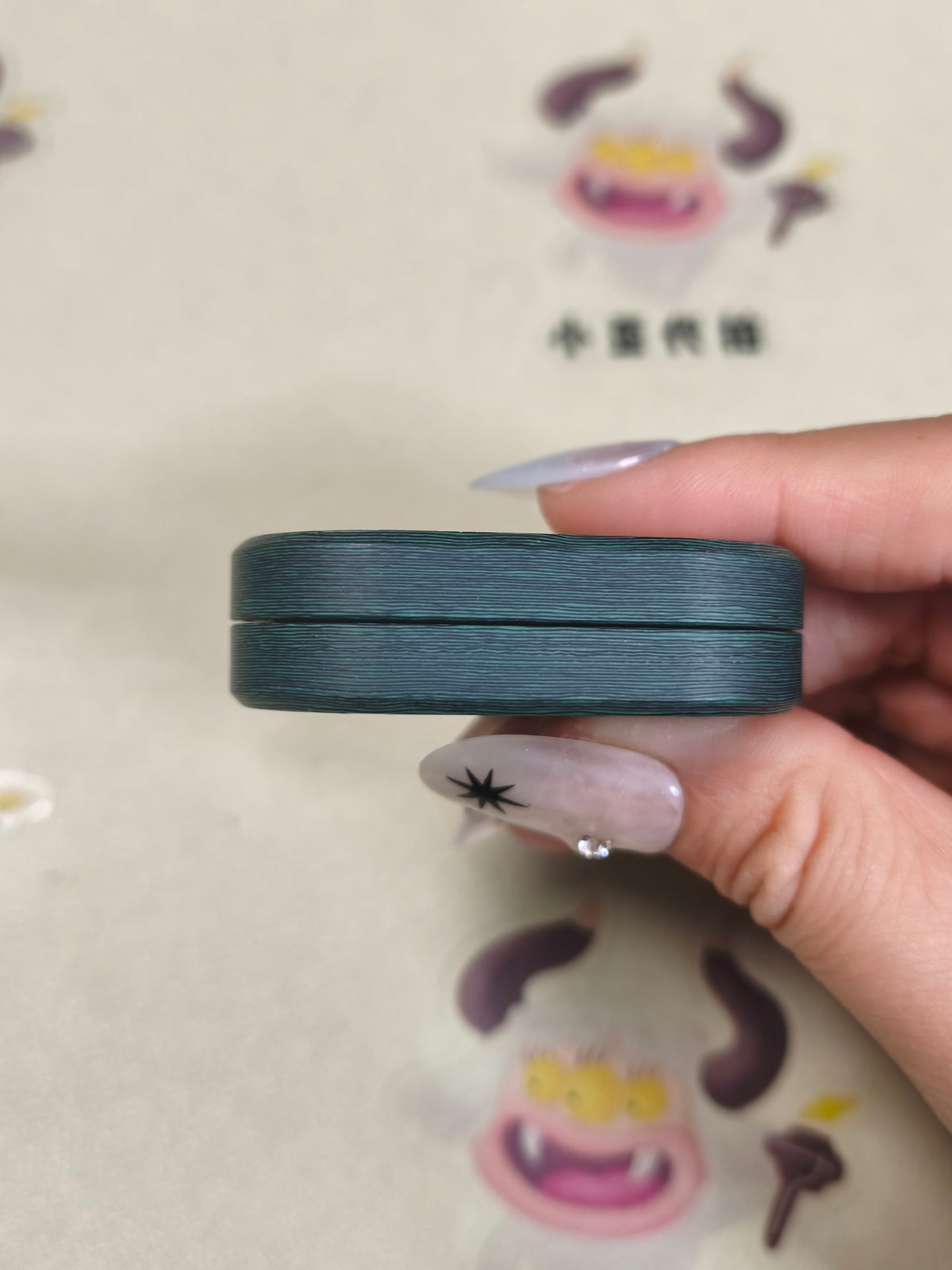 Greedy Cat Carbon Damascus
