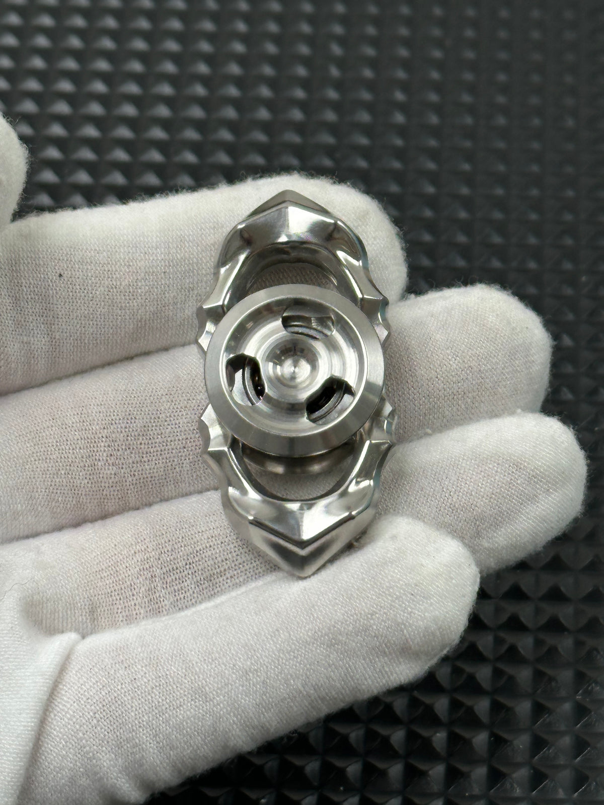 Thorns And Fog Stainless Steel Machine Finished