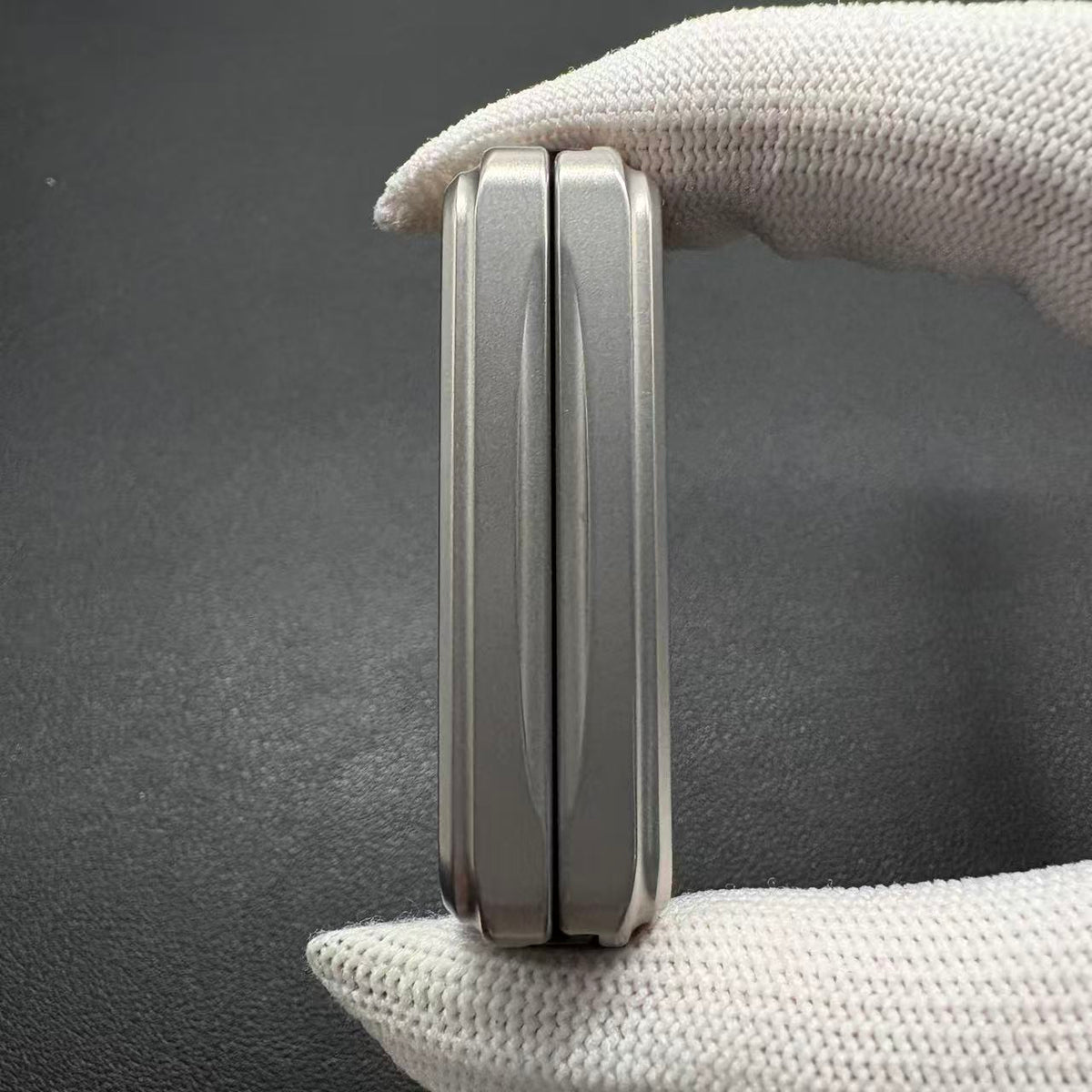 Wormhole Stainless Steel