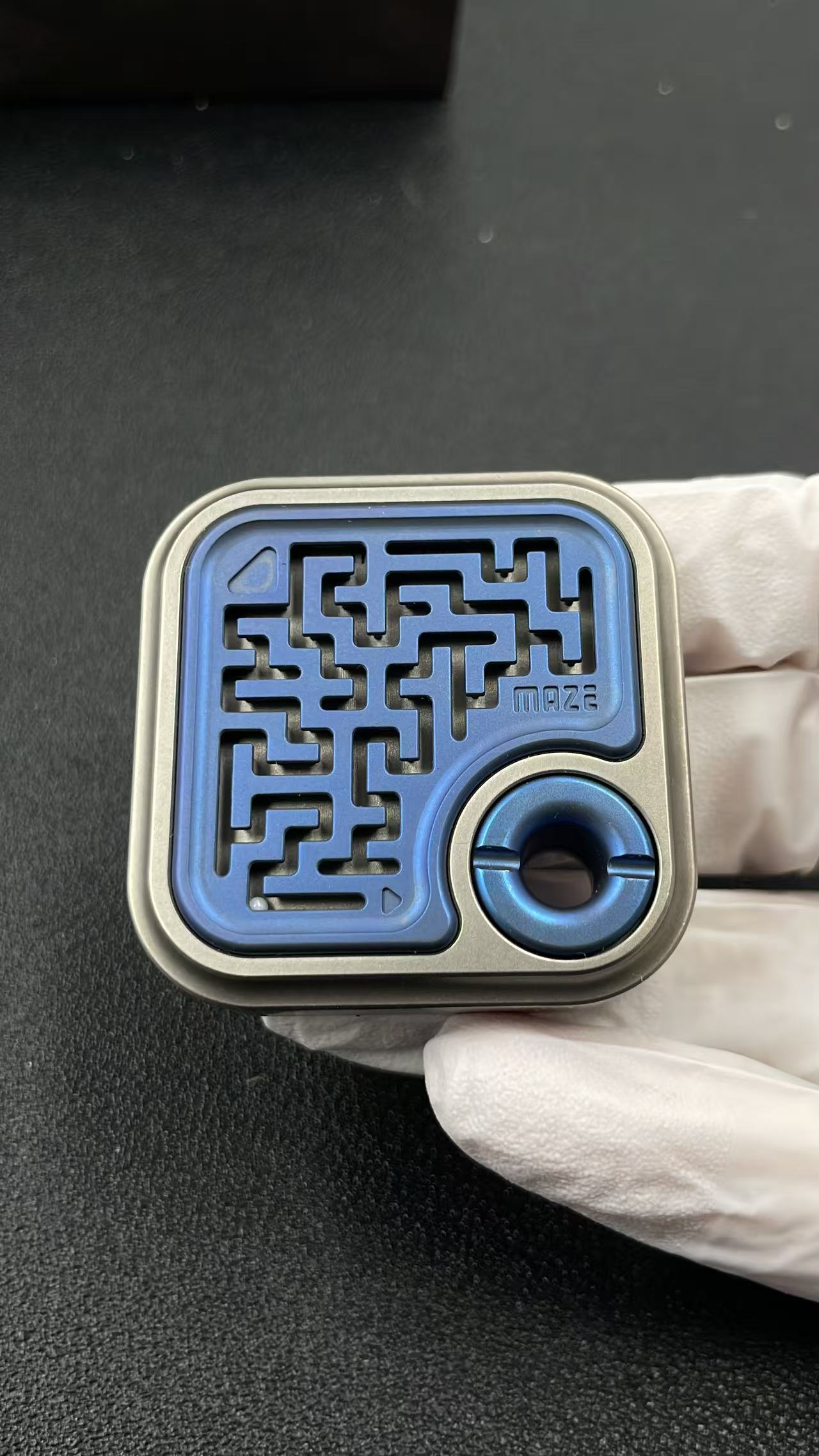 MAZE BLOCK Titanium