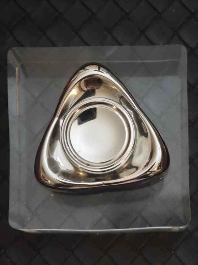 Crossing Stainless Steel