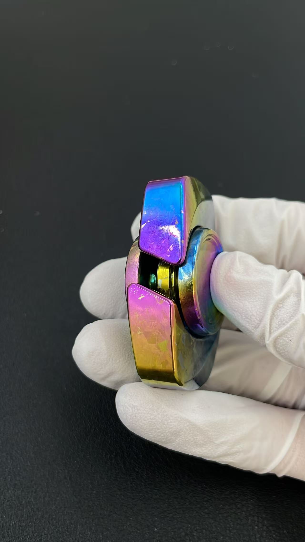 Spinner Crystallized Titanium
