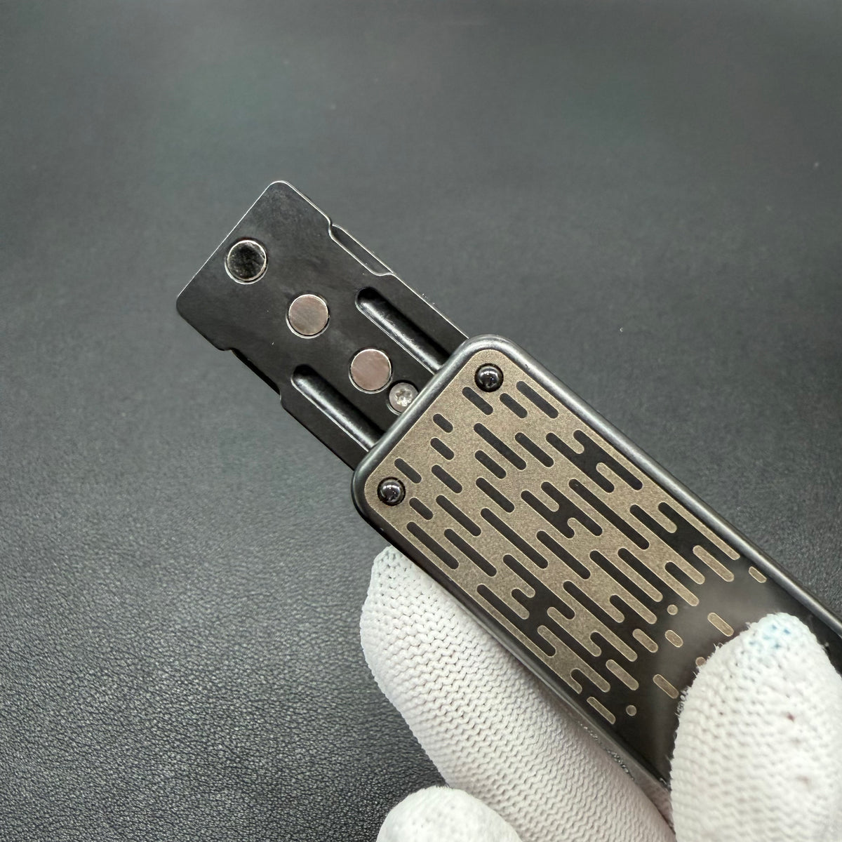 Pop Up Zirconium