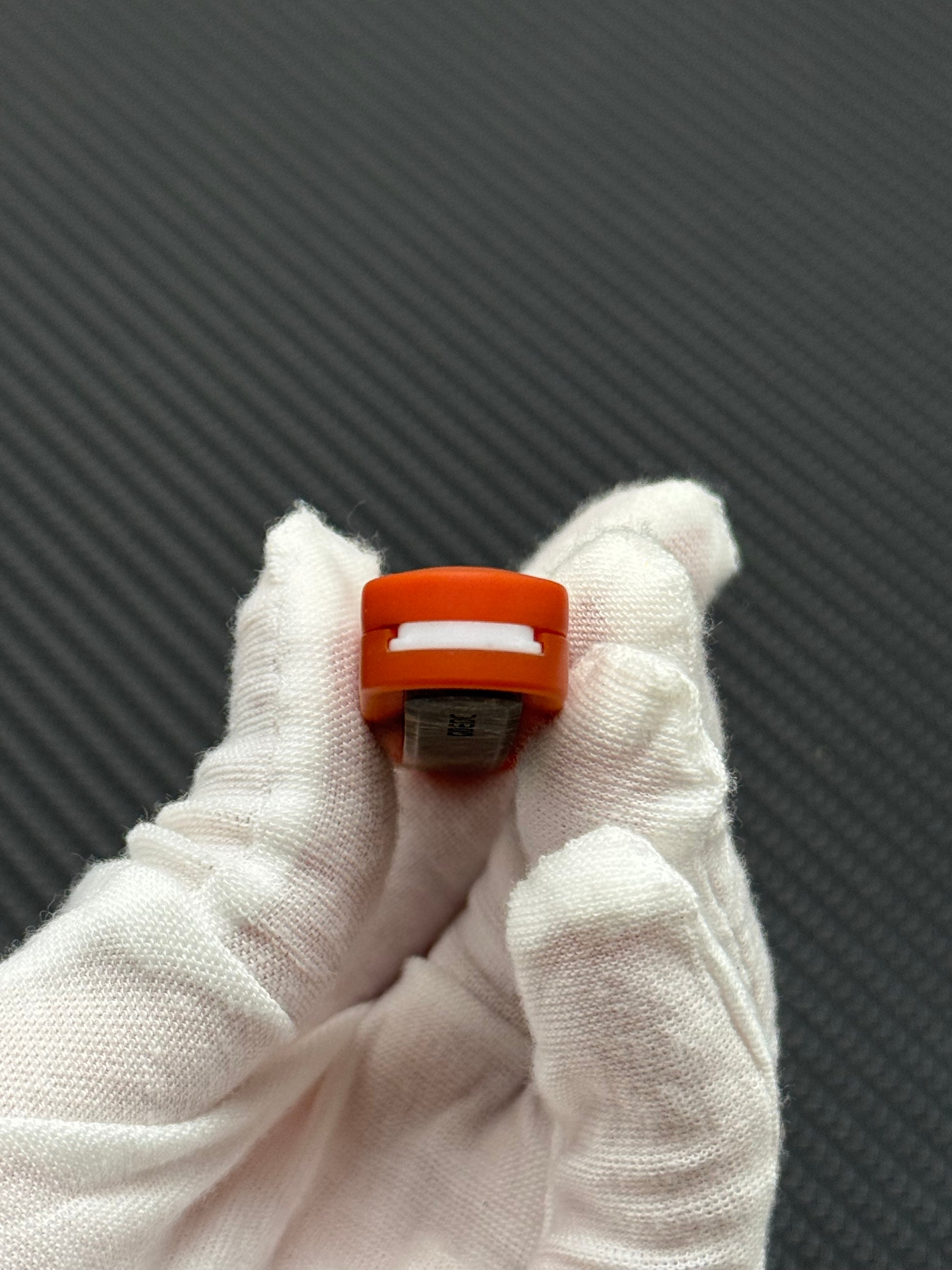Spice Pin Resin