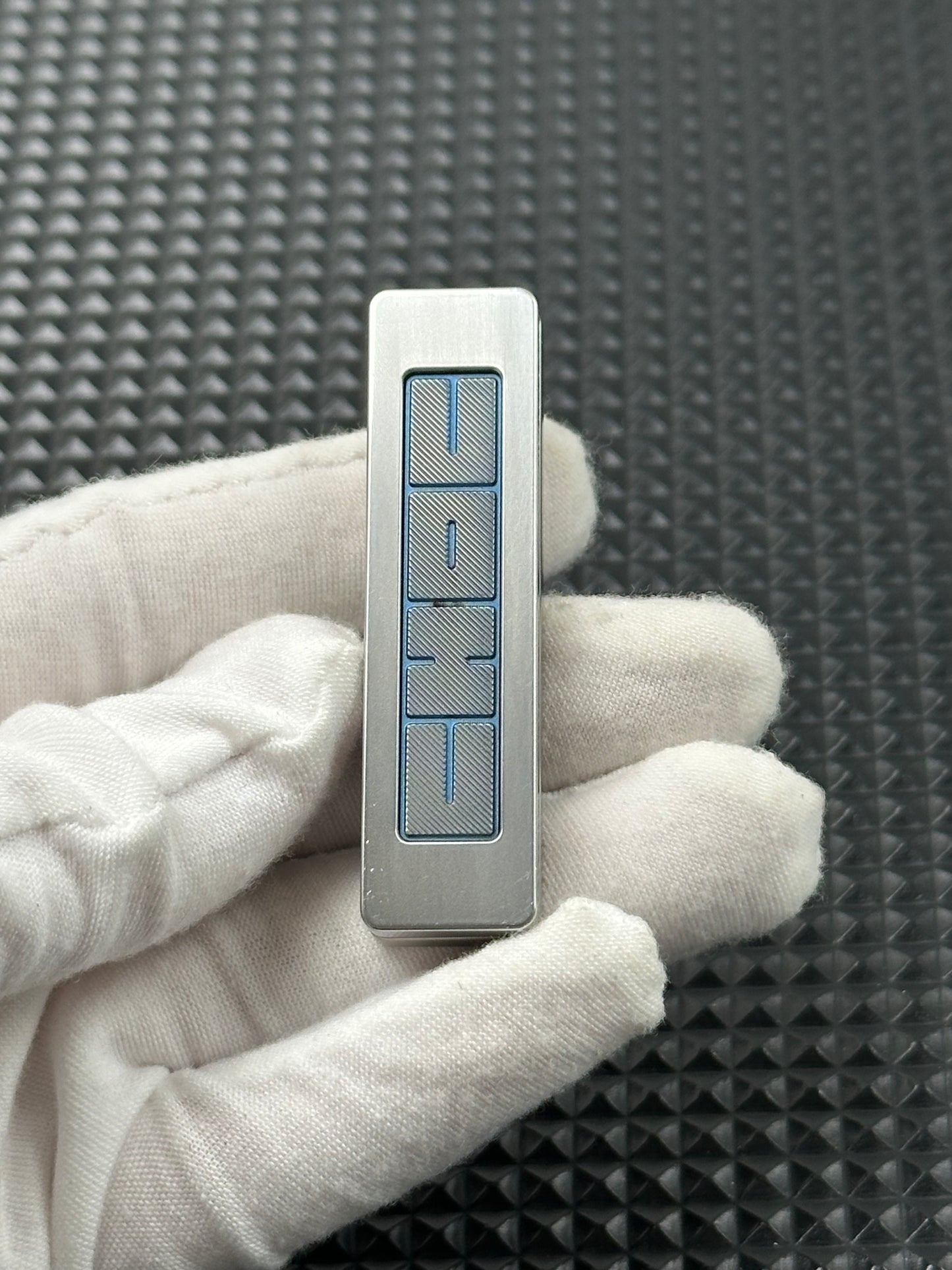 Choc Titanium