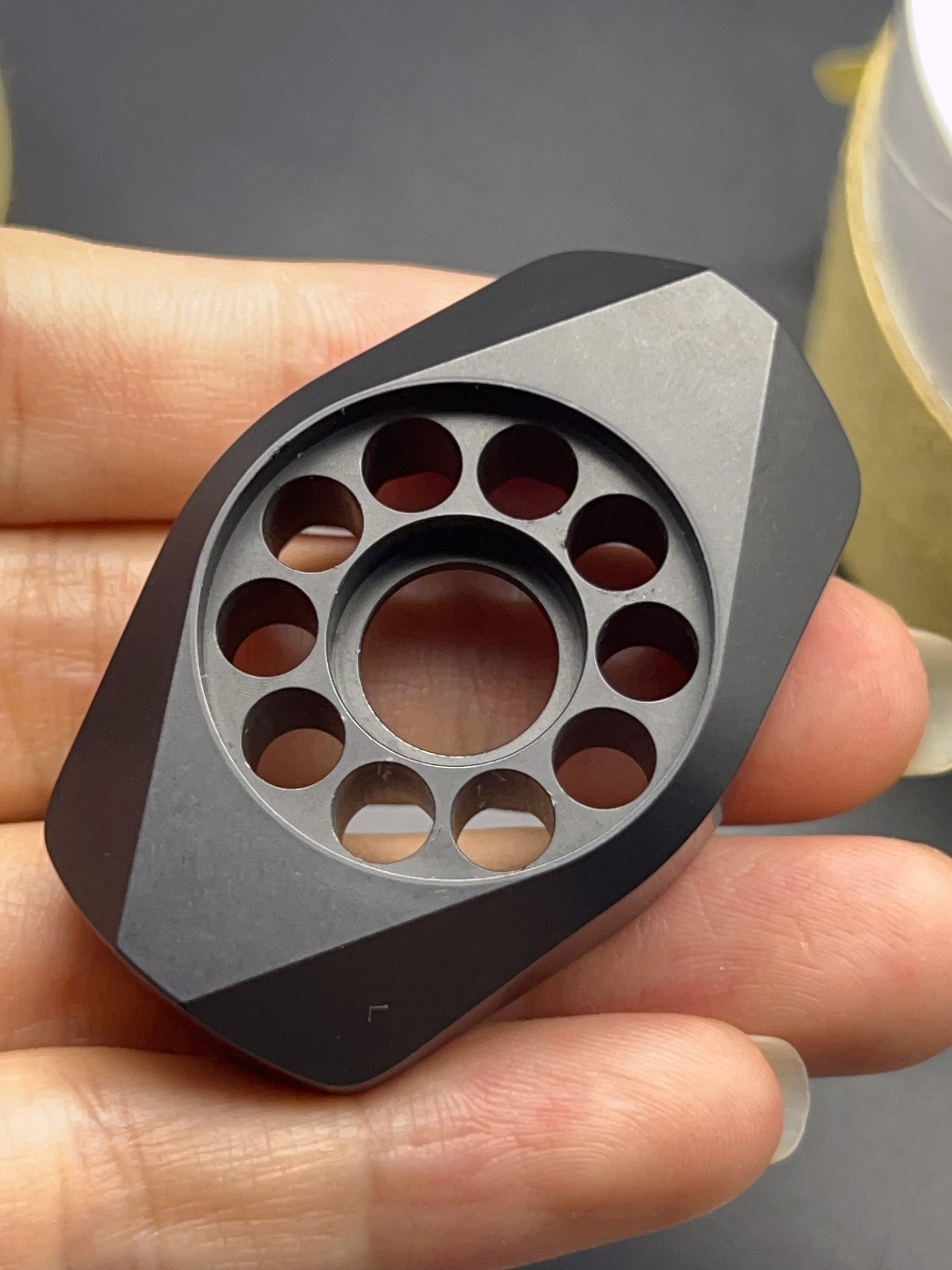 Gravel Zirconium