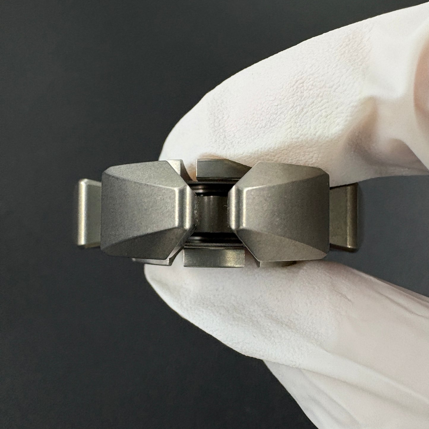 Scorpio Bearing Cap Titanium