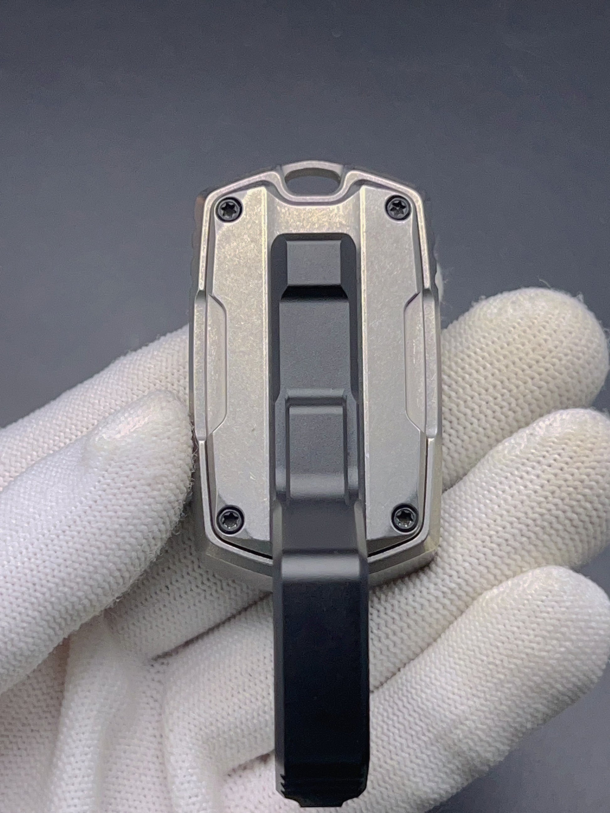 Thousand machines Titanium