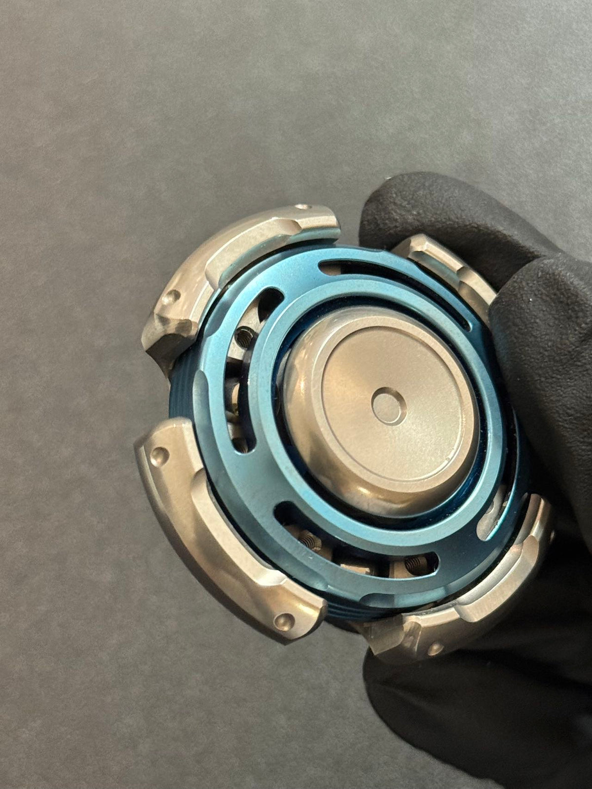Resonance Titanium