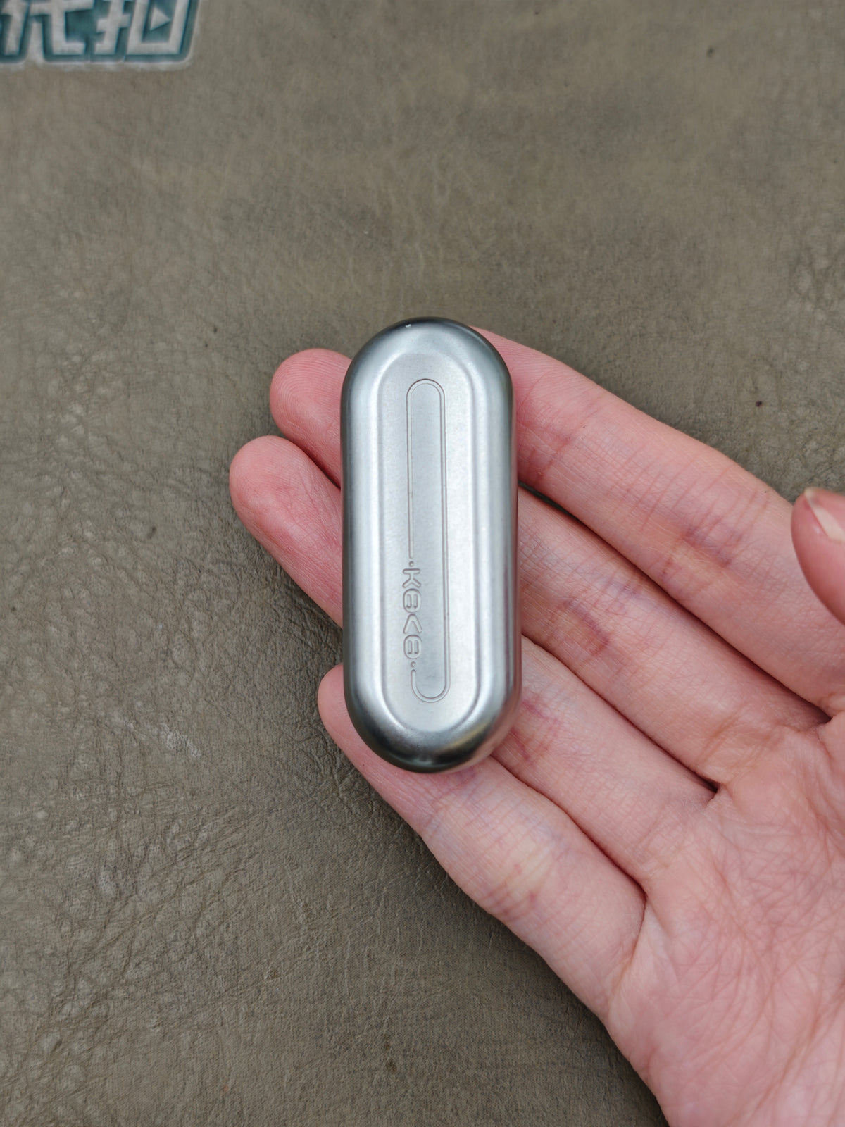 Floating Cloud Stainless Steel