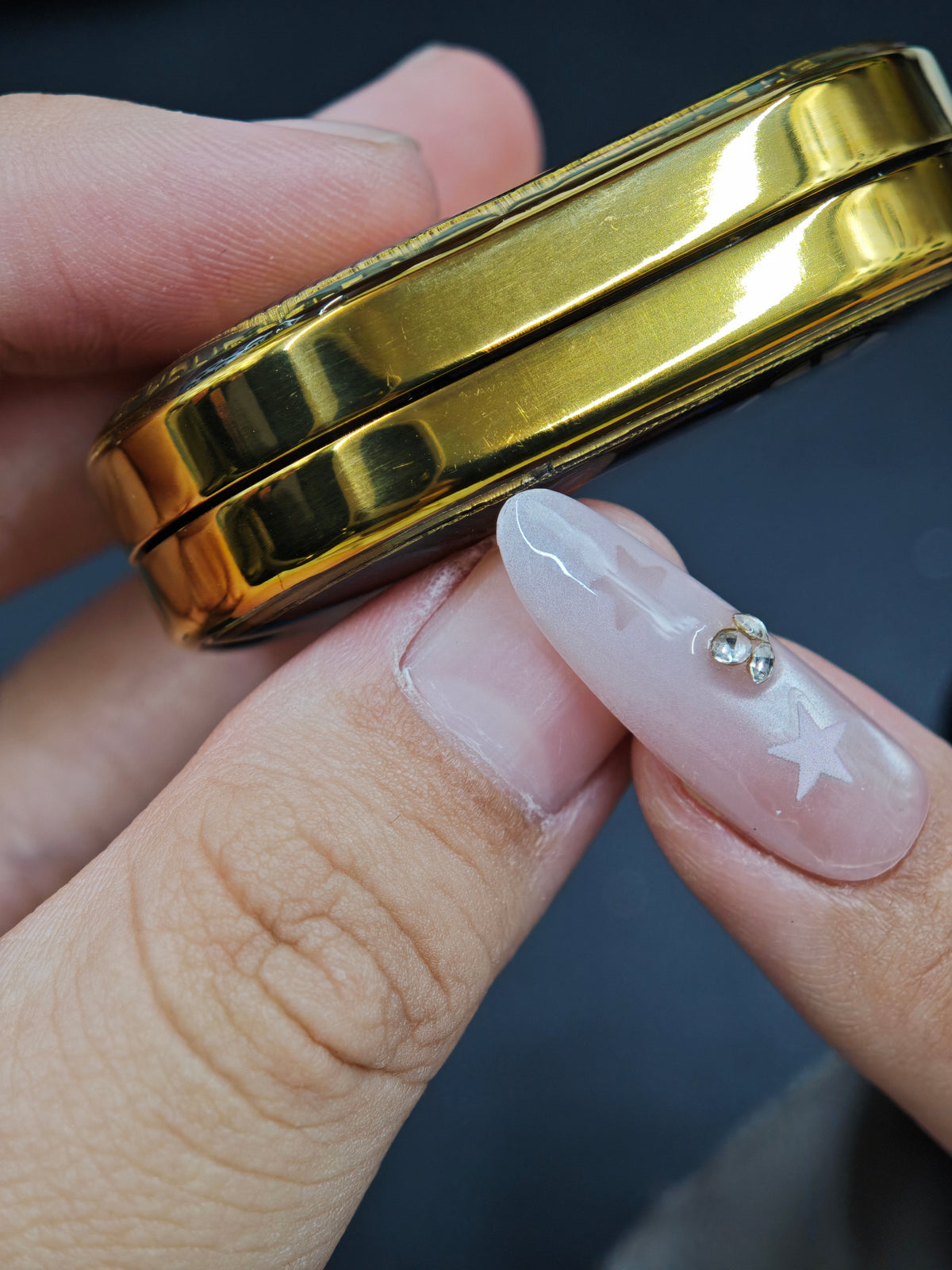 Groove Zirconium Gold Plated Resin-Sealed