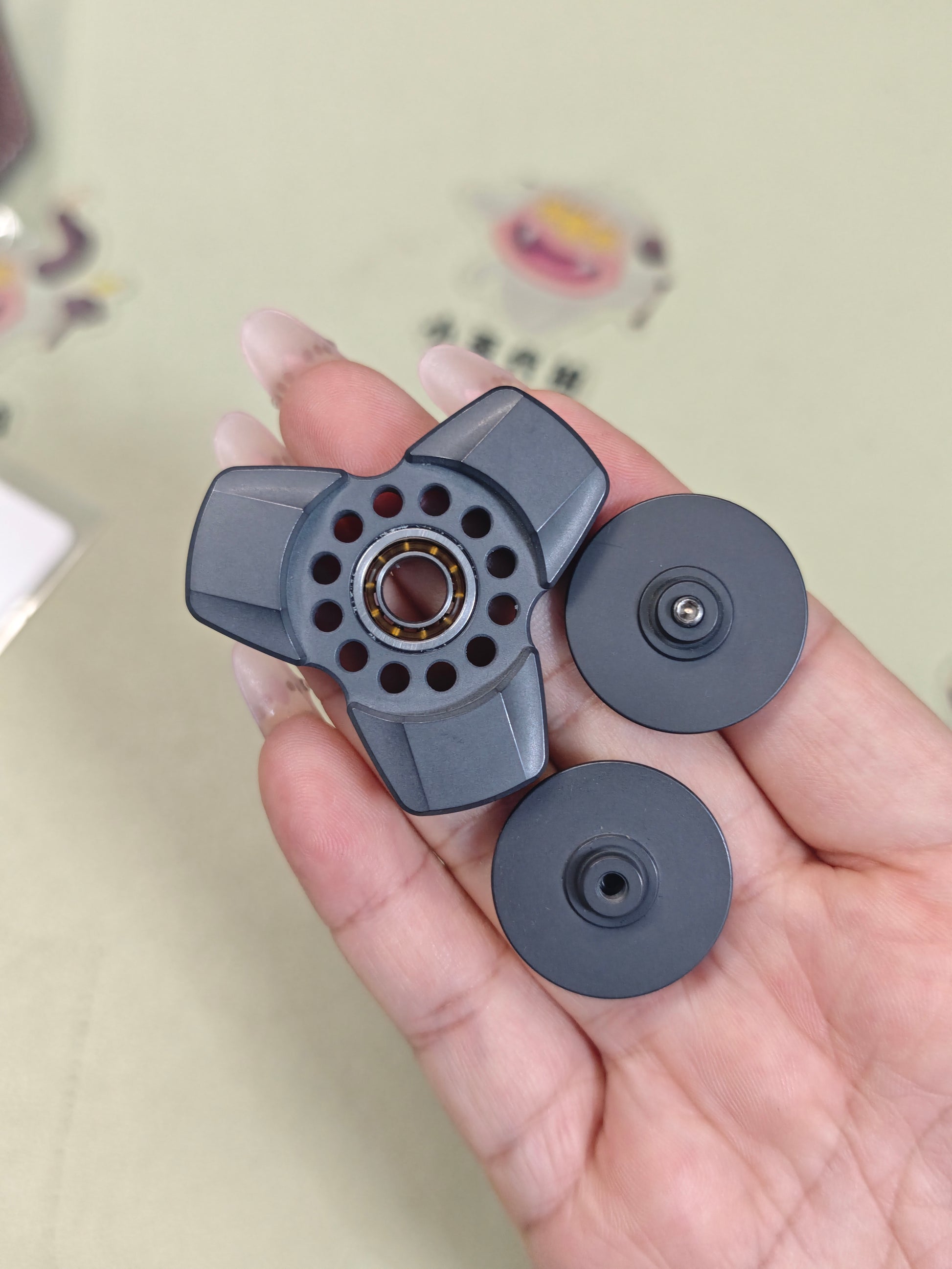 Gentle Breeze Bearing Cap Zirconium
