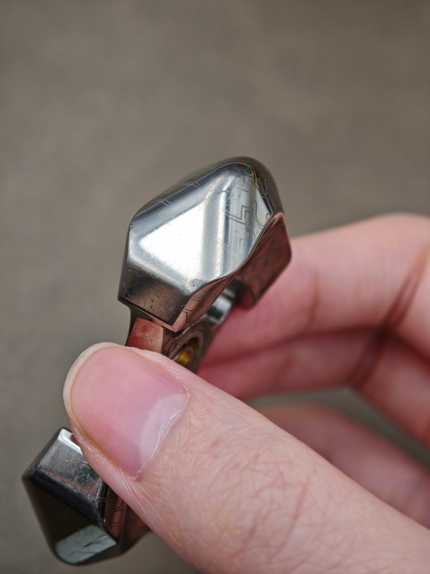 Feather Titanium