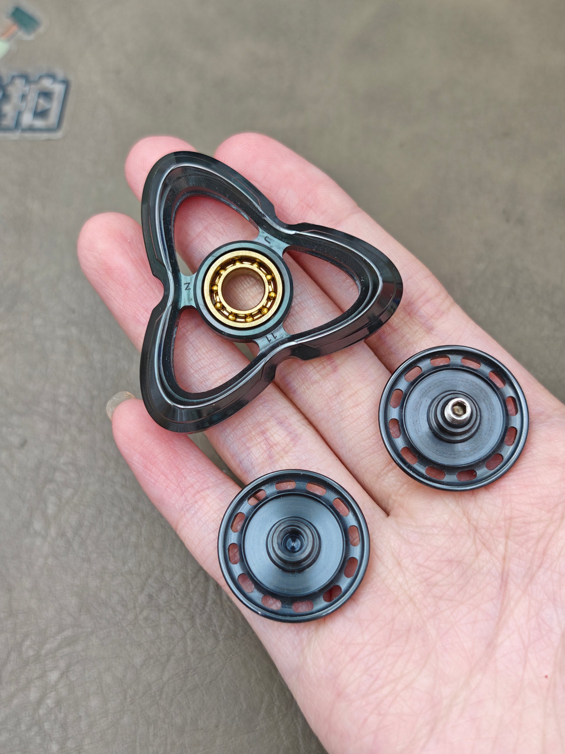 Cat's Eye Zirconium