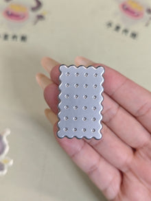 Biscuit Stainless Steel