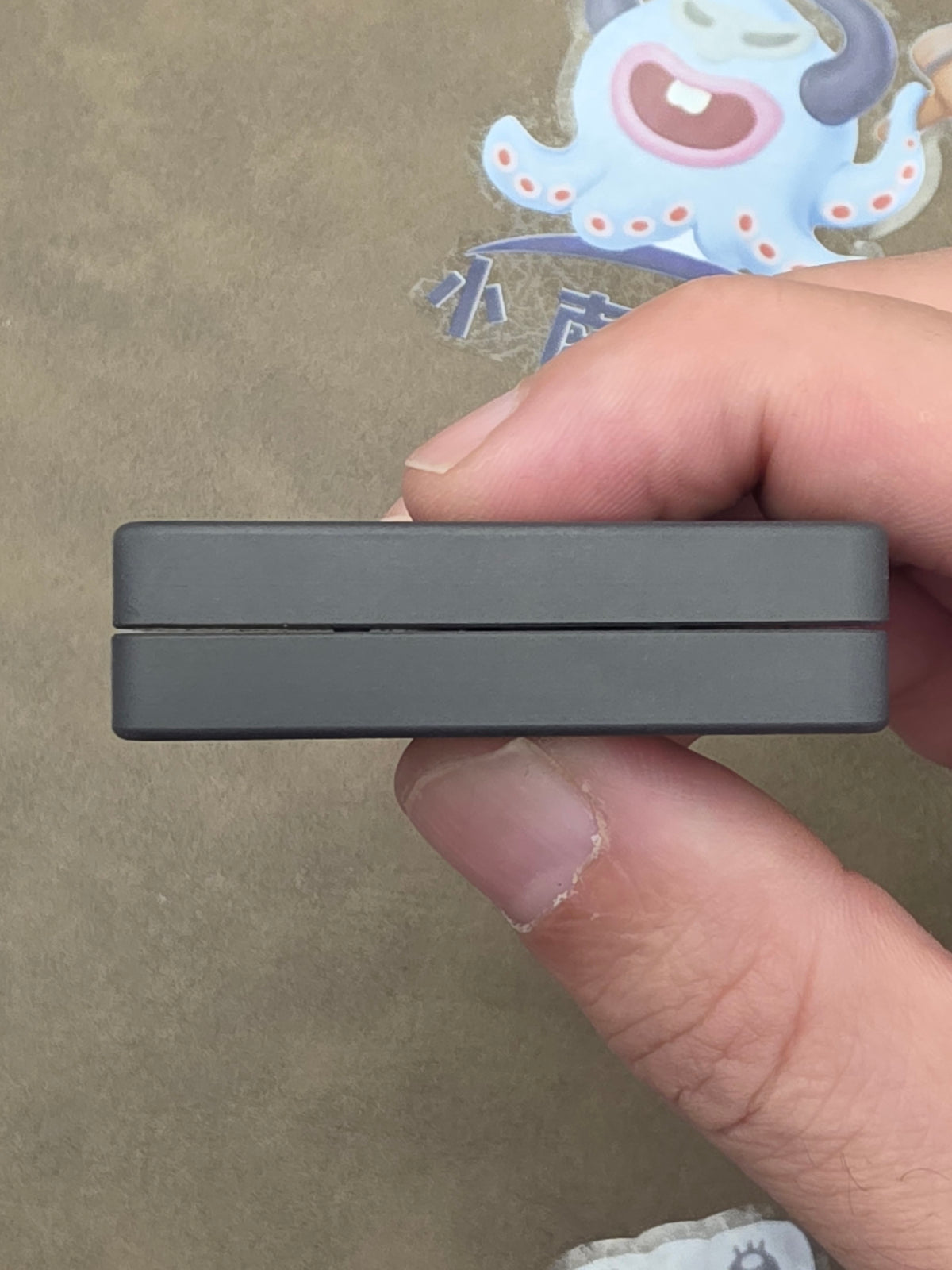 Mute Zirconium