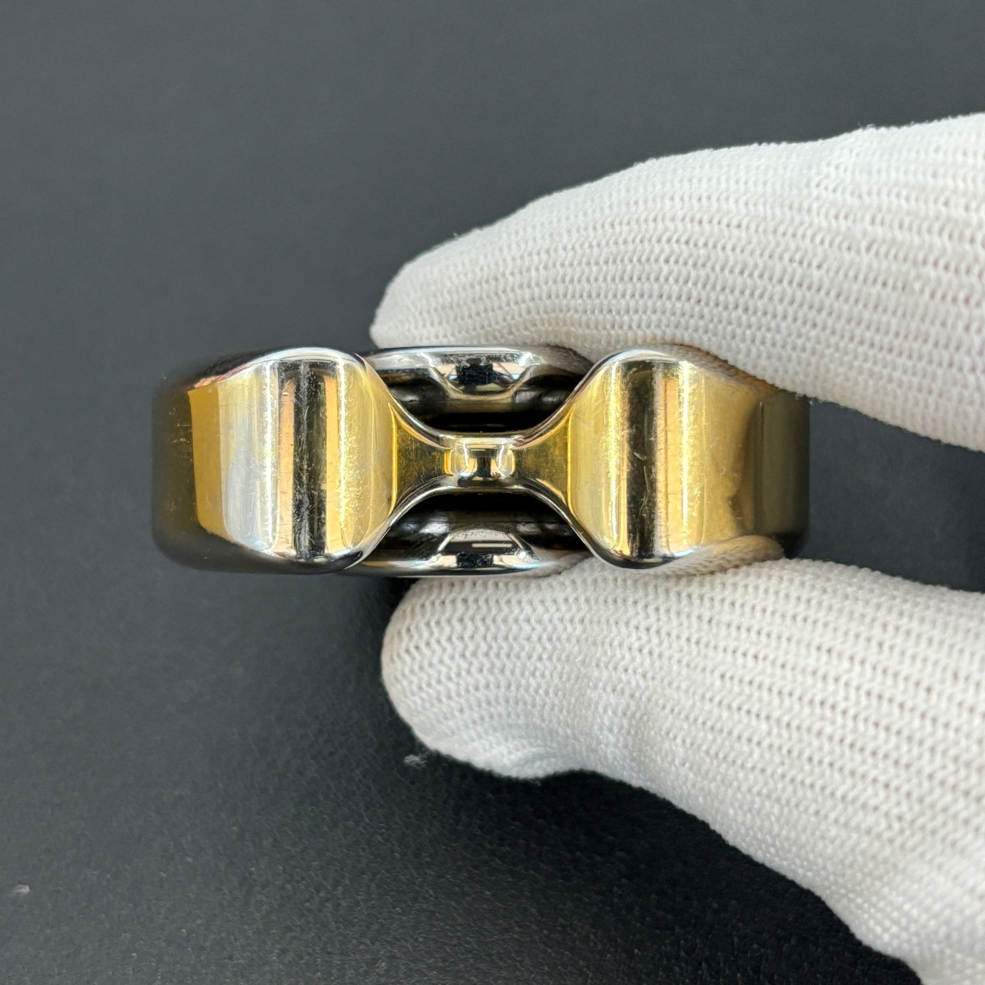 Three-Leaf Horizon Mega Stainless Steel