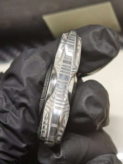 Spin Stainless Steel