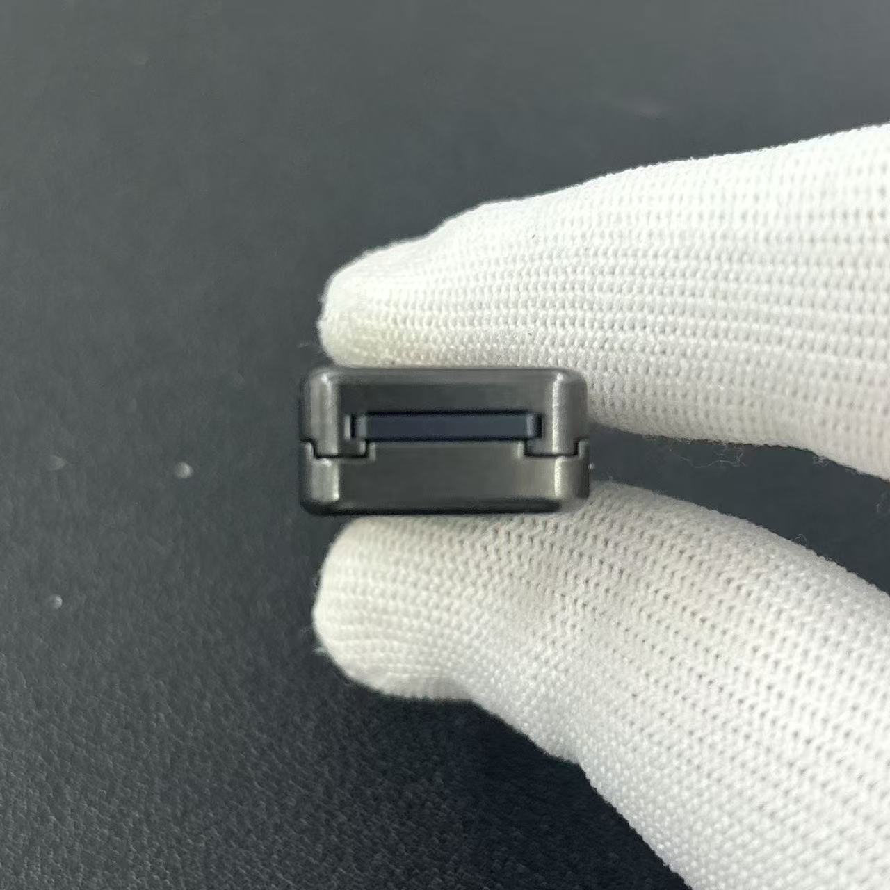 Jingle Bell Zirconium