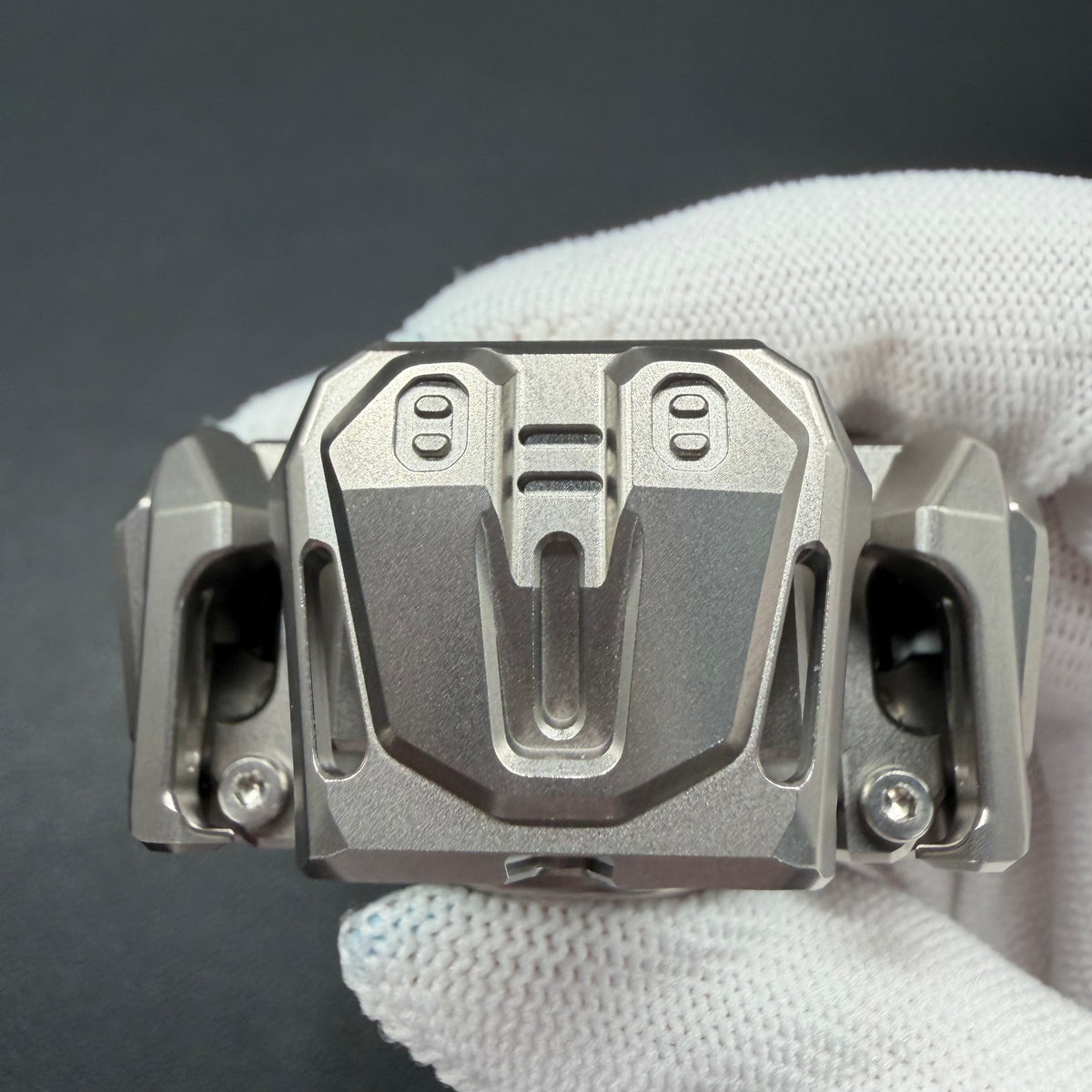 Ancient Iron Shell Opening Titanium