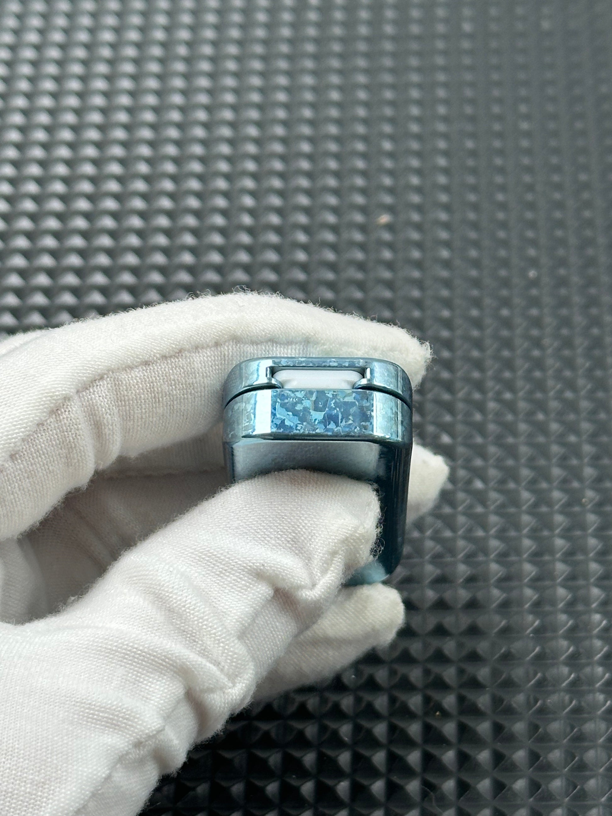 POPO Crystallized Titanium