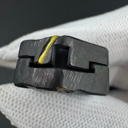 Plane Zirconium