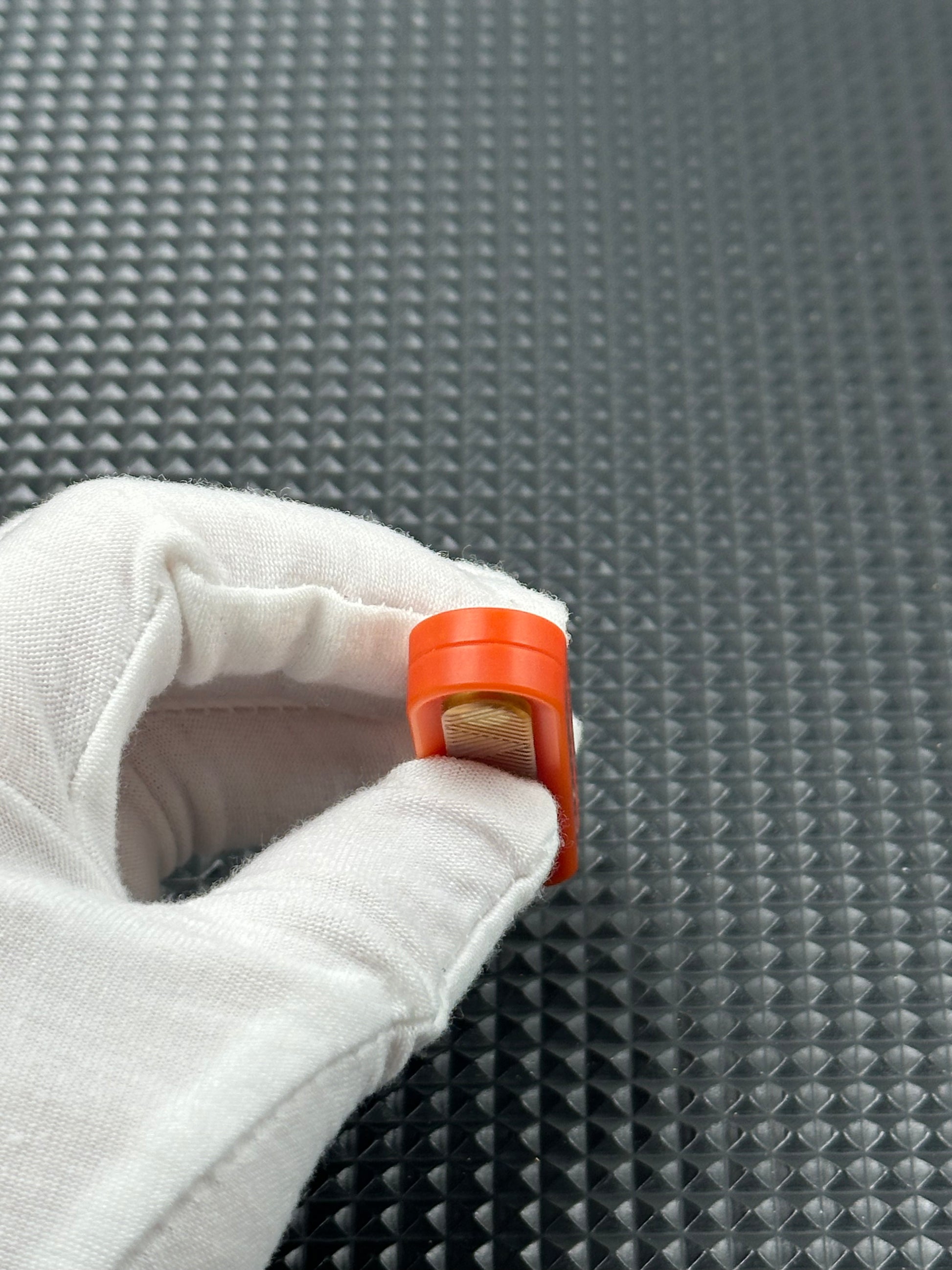 Spice Pin Resin