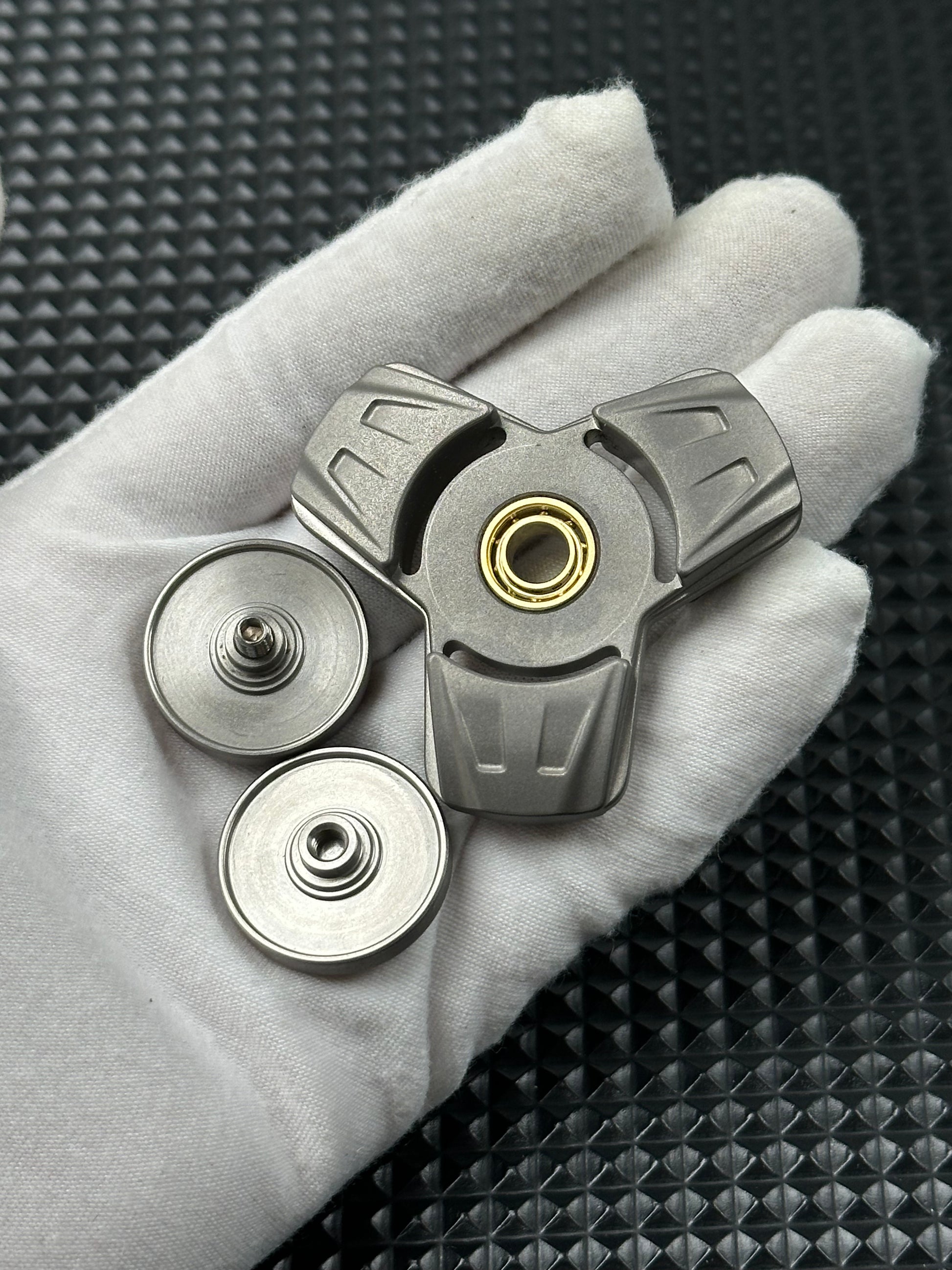 G One Titanium