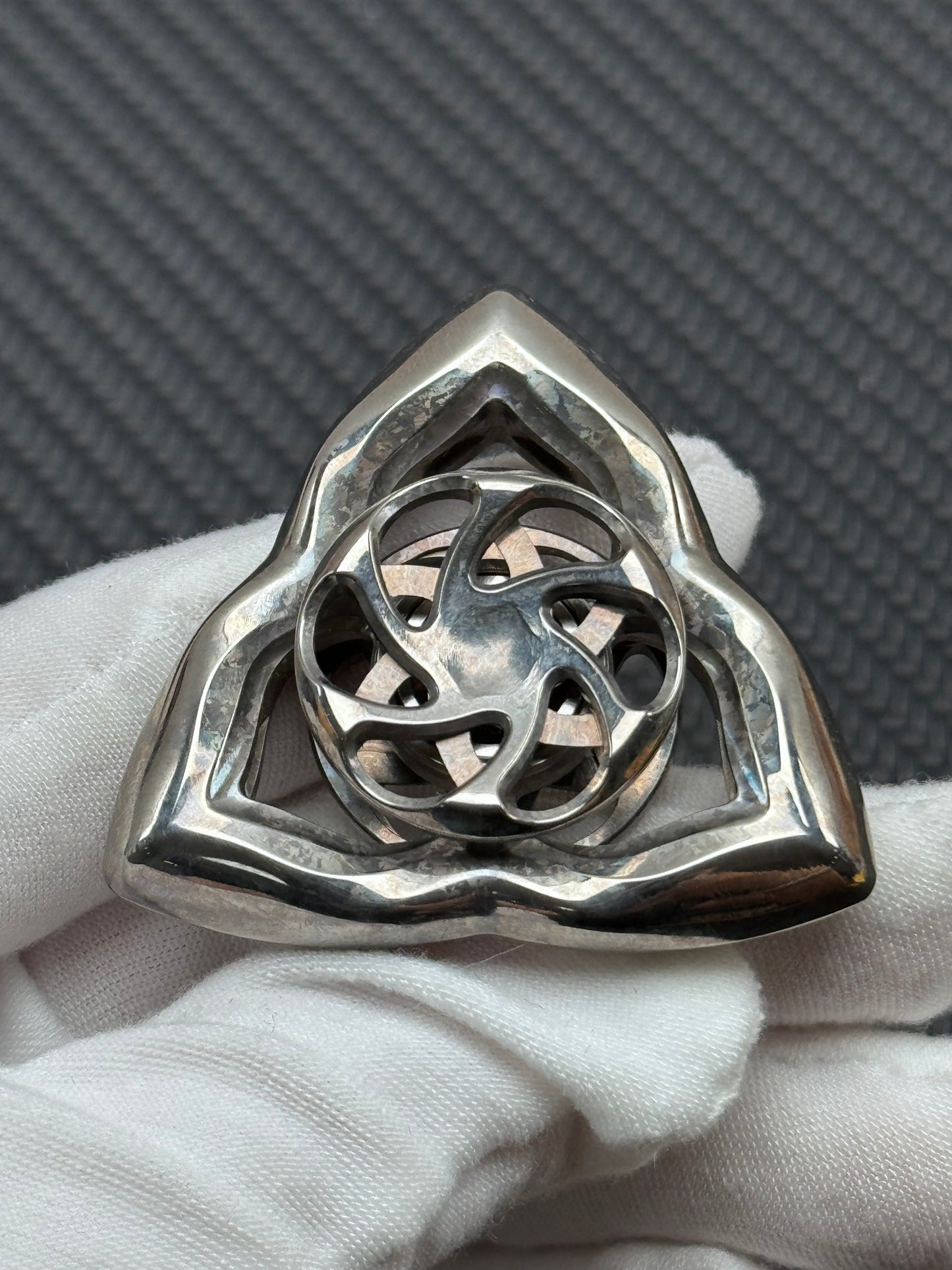 YAOXUE Xian Sin air Crystallized Titanium