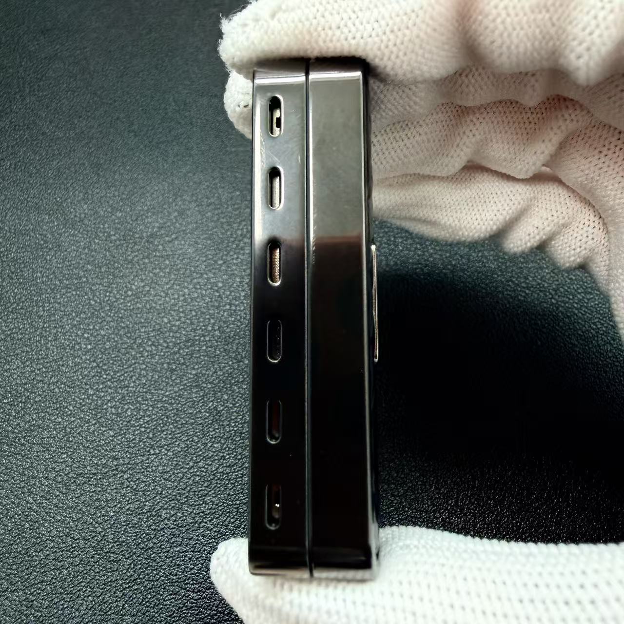 Feng Ling Zirconium