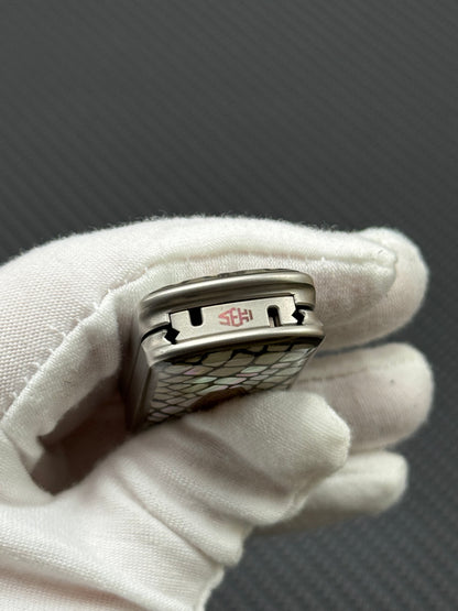 Blade Edge Python Stainless Steel Resin-Sealed