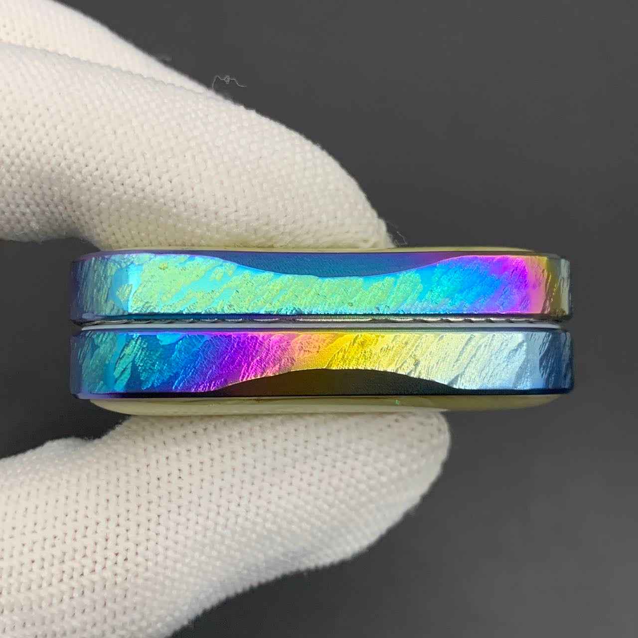 Aura Sand Titanium