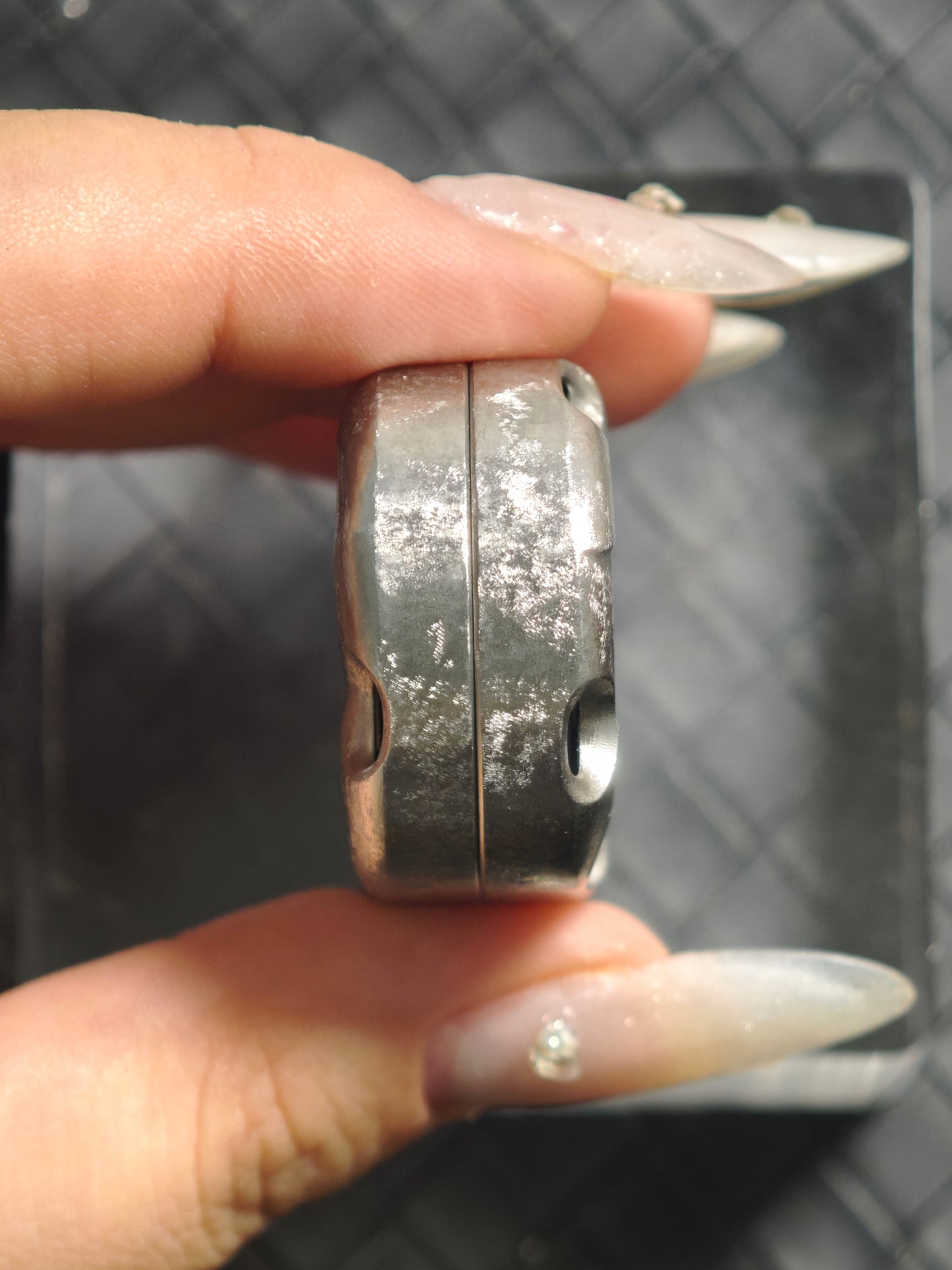 Lag Stainless Steel