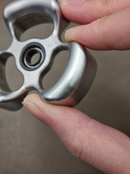 Two-Leaf Horizon Mega Stainless Steel