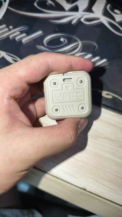 P-CUBE PEEK
