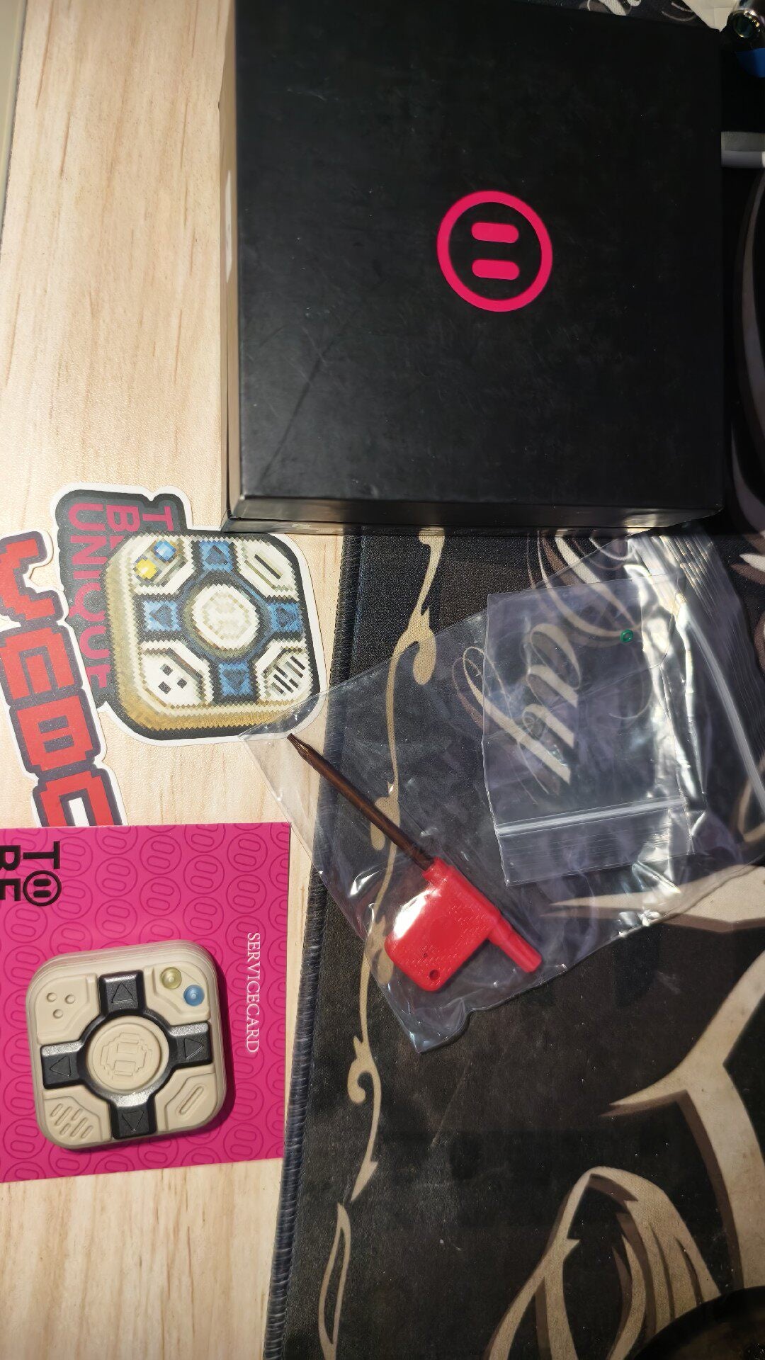 P-CUBE PEEK