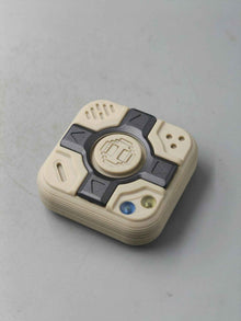 P-CUBE PEEK